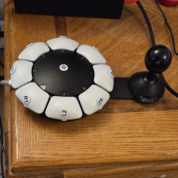 Sony PlayStation Controller - Picture 2 of 3